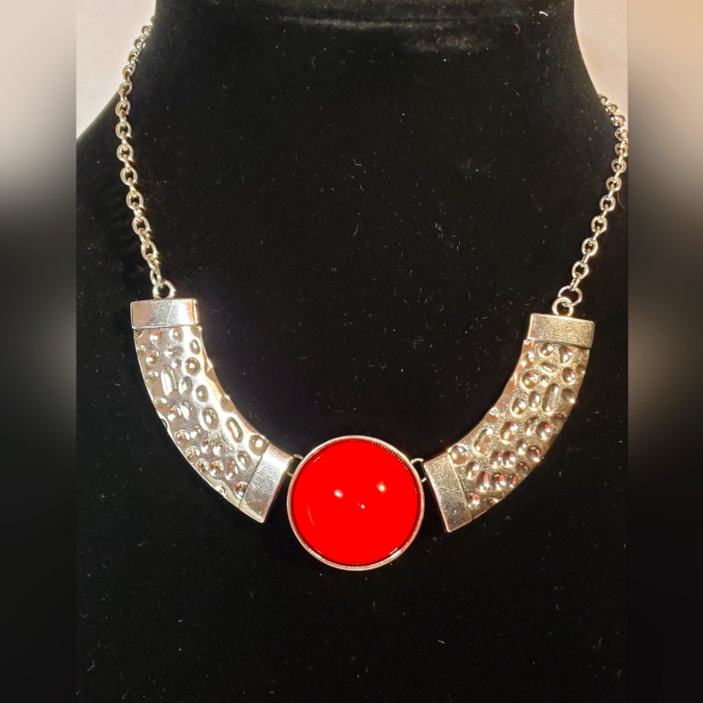 Beautiful red & silver necklace and earrings set NWT
